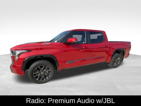 Used 2025 Toyota Tundra Platinum AWD/4WD image 4