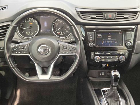 Used 2018 Nissan Rogue SV FWD image 26