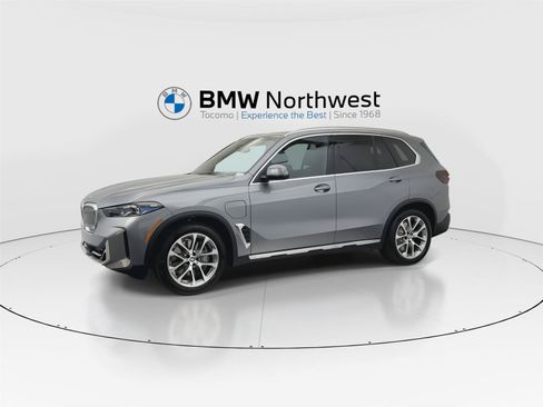 New 2026 BMW X5 xDrive50e w/ Executive Package AWD/4WD image 10
