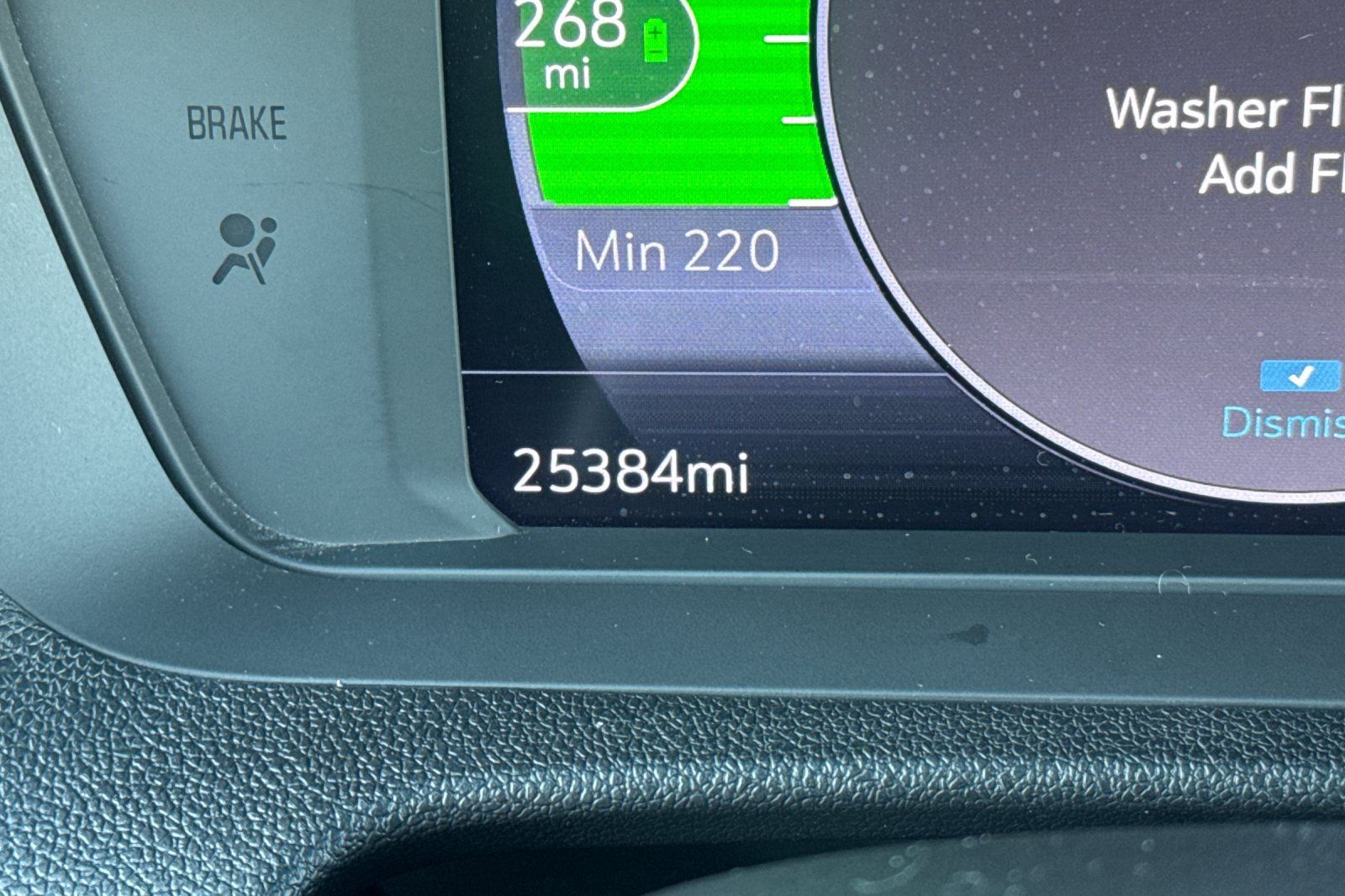 Used 2023 Chevrolet Bolt LT w/ Infotainment Package FWD image 3