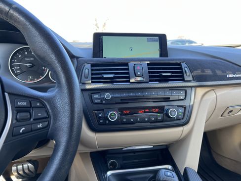 Used 2015 BMW 328i xDrive Sedan image 18