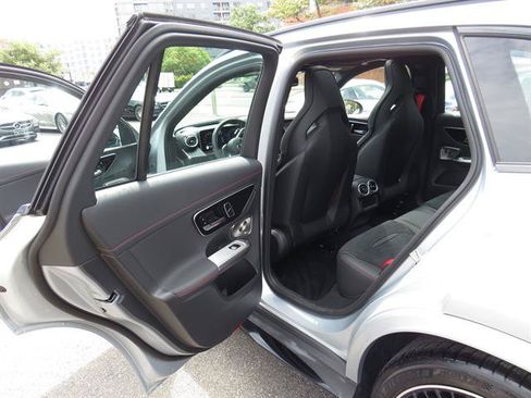 Used 2025 Mercedes-Benz GLC 43 AMG 4MATIC image 23