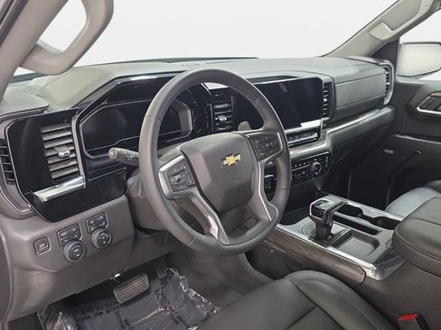 Used 2024 Chevrolet Silverado 1500 LTZ w/ LTZ Convenience Package II AWD/4WD image 16
