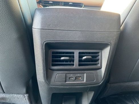 Used 2024 GMC Canyon Denali AWD/4WD image 18