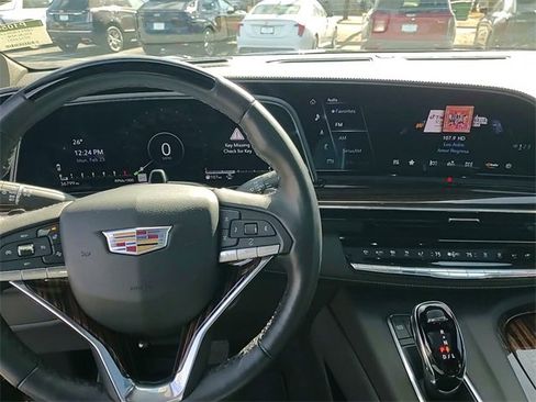 Certified 2024 Cadillac Escalade Premium Luxury image 29