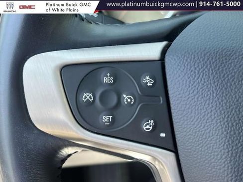 Used 2022 GMC Acadia Denali w/ Denali Technology Package image 22