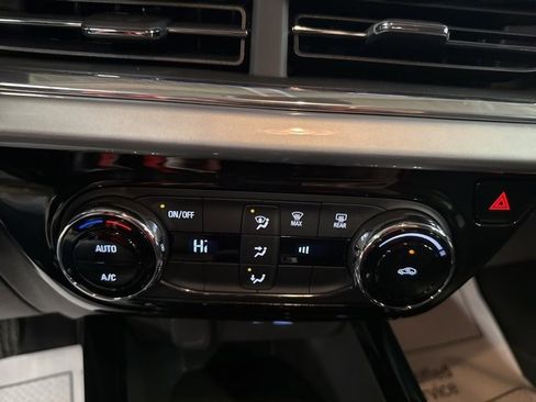 New 2026 Chevrolet Trax LT image 16