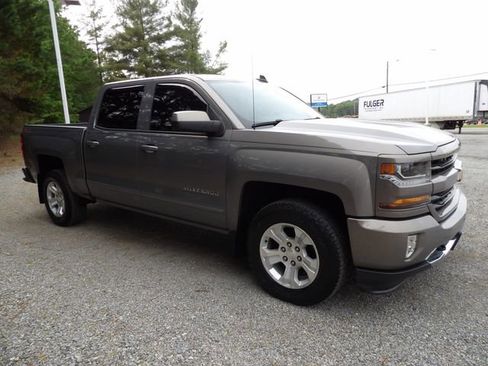Used 2017 Chevrolet Silverado 1500 LT w/ All Star Edition AWD/4WD image 6