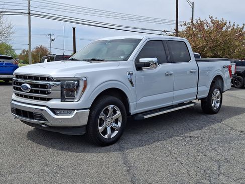 Used 2022 Ford F150 Lariat w/ Equipment Group 502A High AWD/4WD image 3