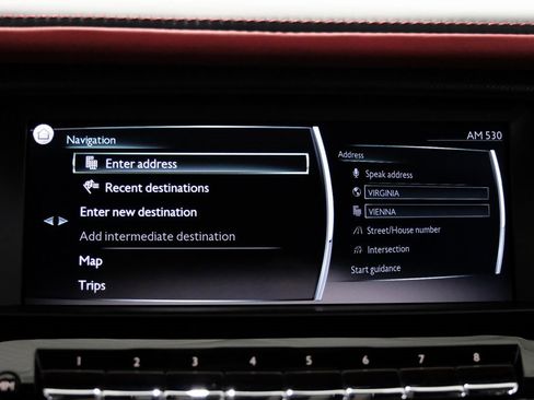 Used 2023 Rolls-Royce Cullinan Black Badge image 31