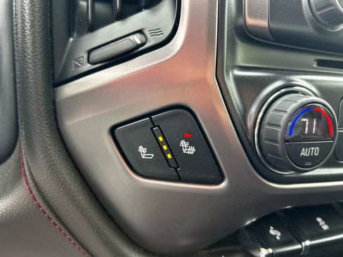 Used 2018 GMC Sierra 1500 SLT w/ All Terrain Package image 28