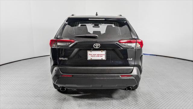 Used 2019 Toyota RAV4 XLE FWD image 7