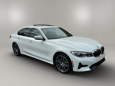 Used 2020 BMW 330i Sedan w/ Premium Package RWD image 2