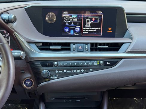 Used 2020 Lexus ES 300h FWD image 22