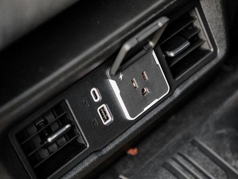 New 2026 GMC Sierra 2500 SLE w/ SLE Value Package; image 21