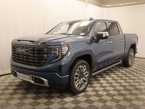 Used 2024 GMC Sierra 1500 Denali Ultimate image 1