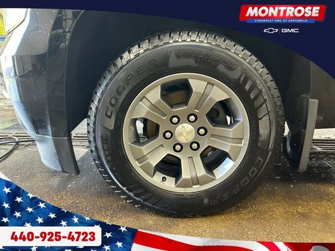 Used 2019 Chevrolet Tahoe LS w/ Enhanced Driver Alert Package AWD/4WD image 33