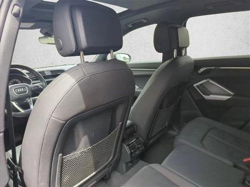Used 2019 Audi Q3 2.0T Premium Plus w/ Premium Plus Package AWD/4WD image 19