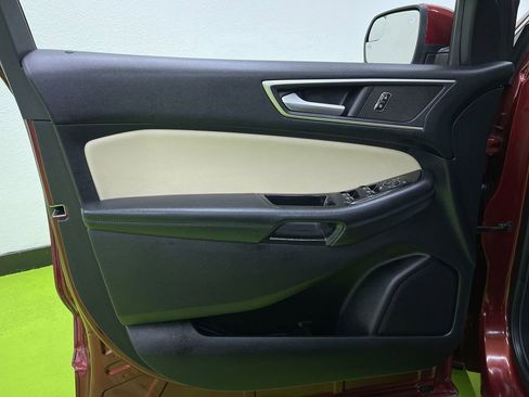 Used 2018 Ford Edge SEL w/ Equipment Group 201A image 16