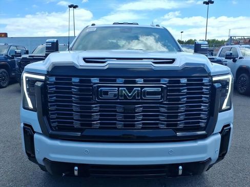 New 2026 GMC Sierra 2500 Denali Ultimate w/ Max Trailering Package AWD/4WD image 8