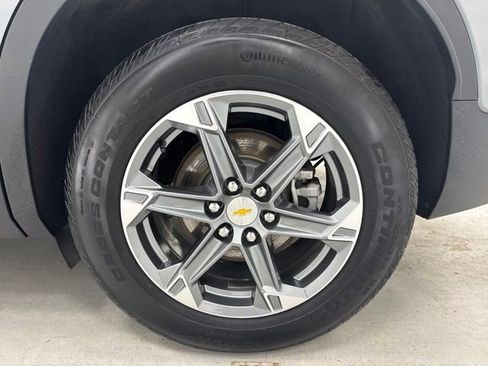 Used 2024 Chevrolet Blazer LT w/ Convenience Package FWD image 33