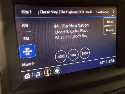 Used 2023 Chevrolet Silverado 1500 Custom image 34