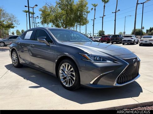 Used 2019 Lexus ES 300h w/ Accessory Package 2 FWD image 5