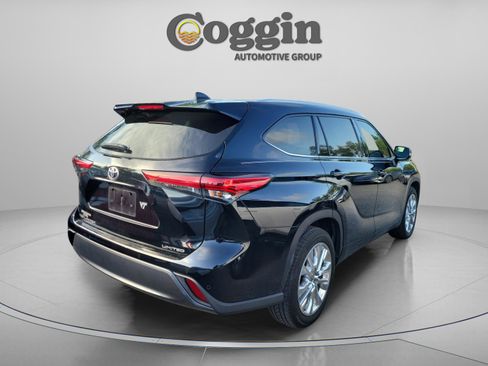 Used 2020 Toyota Highlander Limited FWD image 5