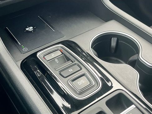 Used 2025 Honda Pilot Black Edition image 17