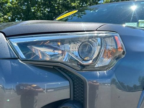 Used 2019 Toyota 4Runner SR5 Premium AWD/4WD image 9