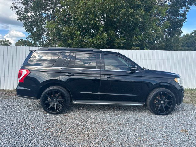 Used 2018 Ford Expedition XLT w/ Equipment Group 202A RWD image 6