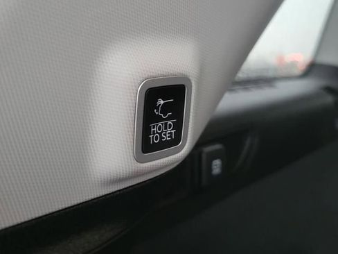 Used 2022 Jeep Grand Cherokee Overland image 19