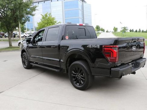 Used 2025 Ford F150 Lariat w/ Equipment Group 501A Mid AWD/4WD image 5