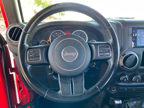 Used 2016 Jeep Wrangler Sport w/ Connectivity Group AWD/4WD image 47