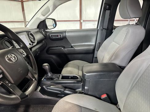 Used 2021 Toyota Tacoma SR image 13