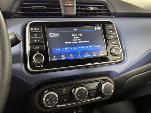 Used 2024 Nissan Versa SV FWD image 17