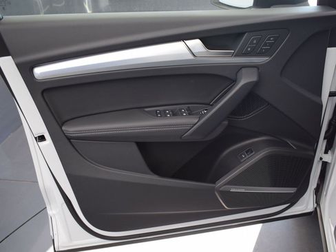 Certified 2025 Audi Q5 2.0T Premium Plus w/ Premium Plus Package image 26