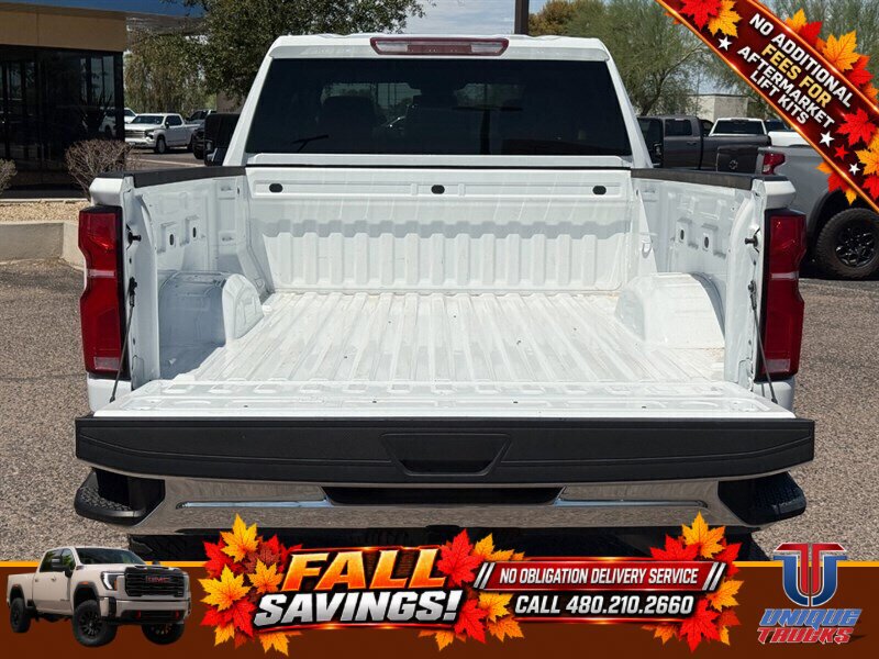 Used 2026 Chevrolet Silverado 2500 LTZ AWD/4WD image 8