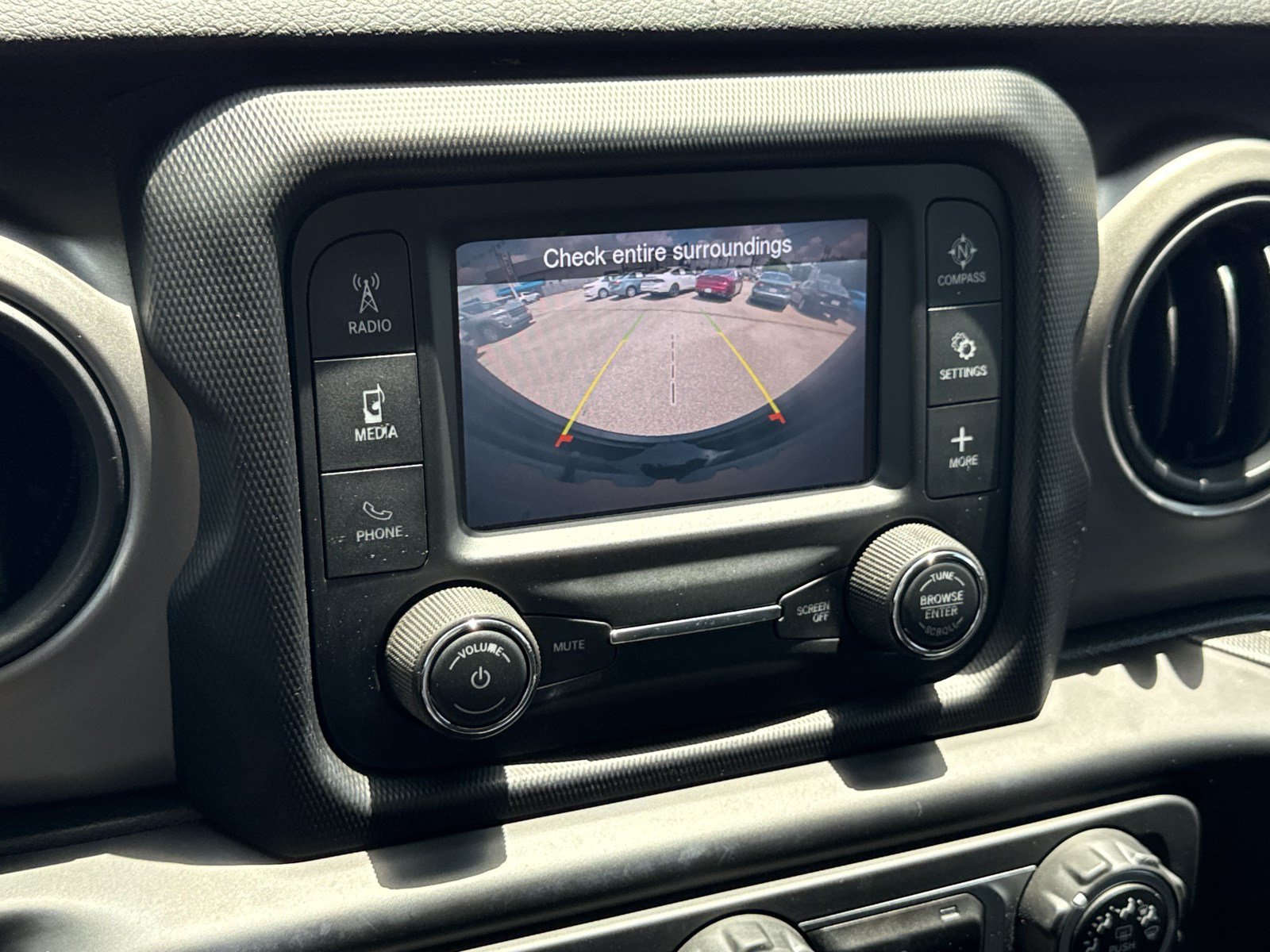 Used 2020 Jeep Wrangler Unlimited Sport S AWD/4WD image 22
