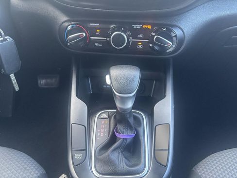 Used 2021 Kia Soul LX image 26