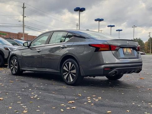 Used 2020 Nissan Altima 2.5 SV image 5