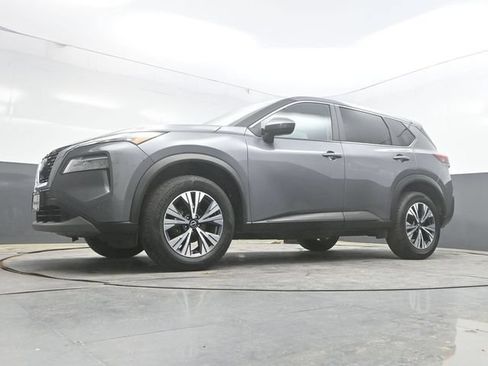 Used 2023 Nissan Rogue SV AWD/4WD image 29