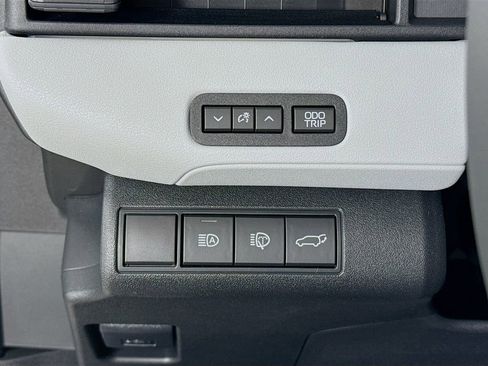 New 2026 Subaru Solterra image 10