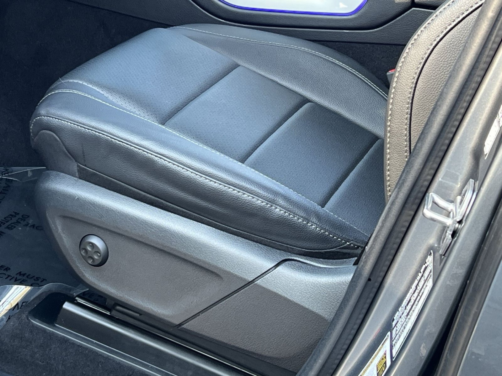 Certified 2025 Mercedes-Benz GLS 450 4MATIC image 19
