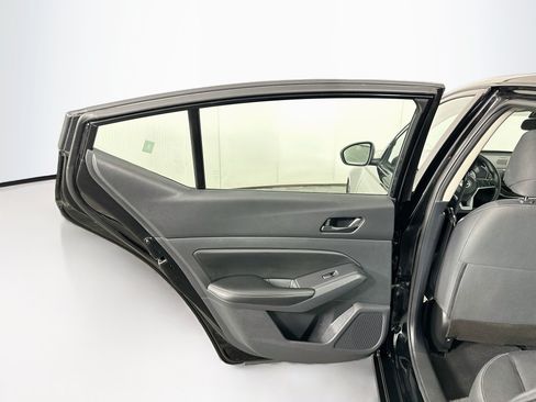 Used 2025 Nissan Altima 2.5 SV FWD image 25