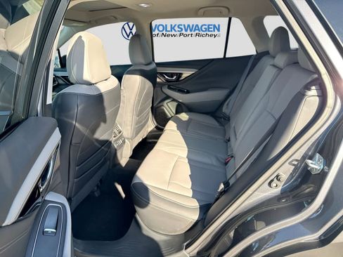 Used 2025 Subaru Outback Limited AWD/4WD image 26