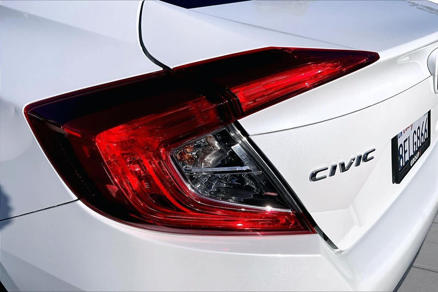Used 2018 Honda Civic EX image 27
