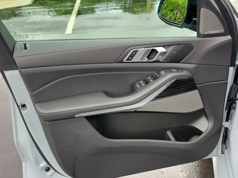 New 2026 BMW X5 sDrive40i w/ M Sport Package RWD image 13