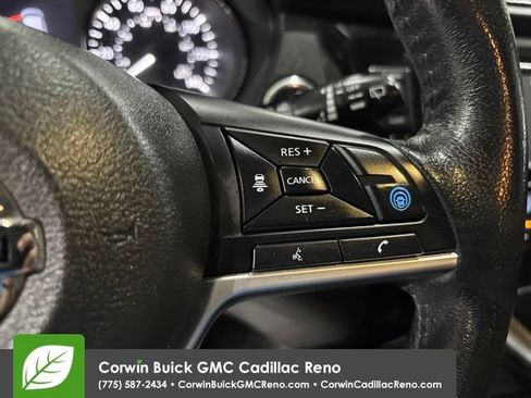 Used 2019 Nissan Rogue SL AWD/4WD image 24