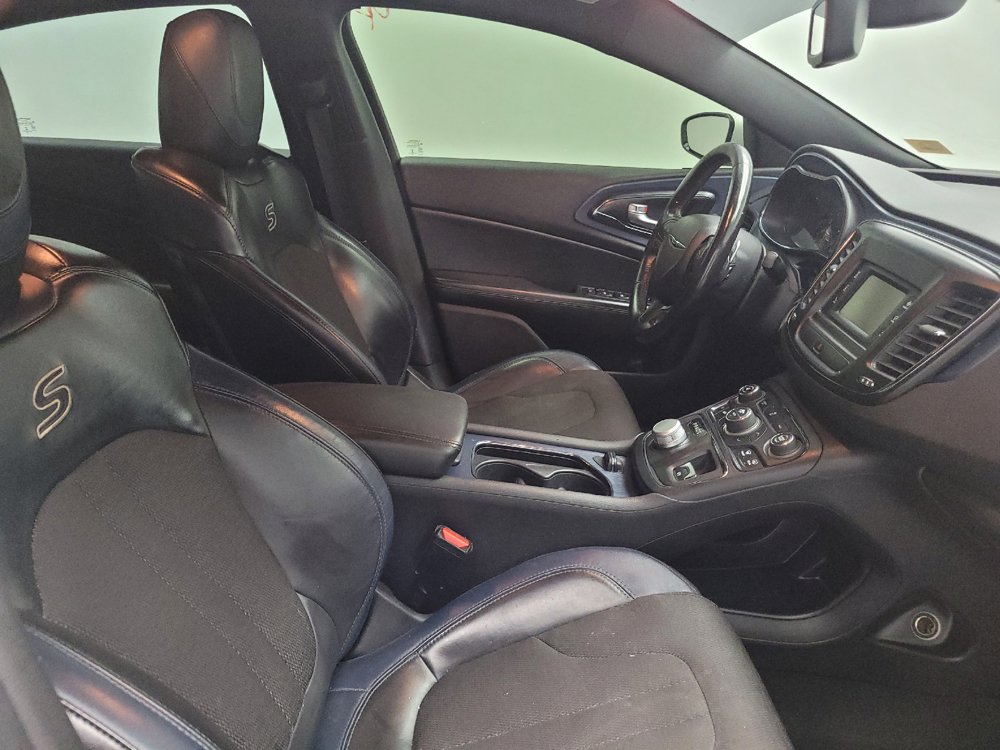 Used 2015 Chrysler 200 S w/ Comfort Group FWD image 21